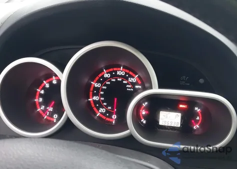 2010 Toyota Matrix z USA, uszkodzony, nr VIN 2T1LE4EE7AC014320